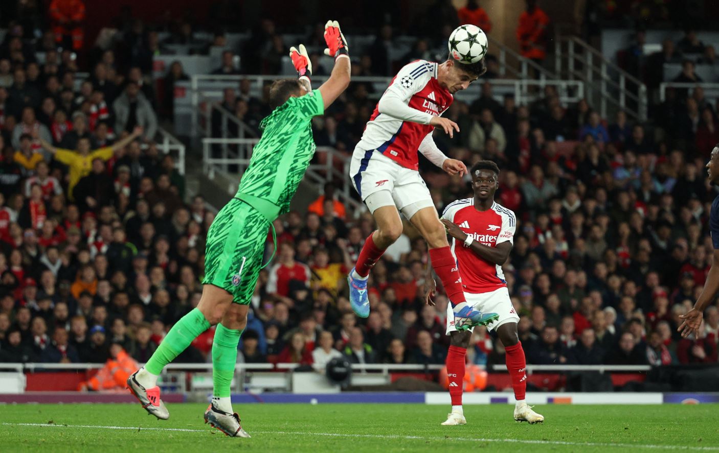 arsenal-vs-psg-0200-02-10-190435.jpg